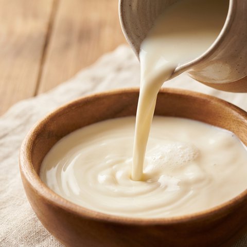 Goat milk powder
